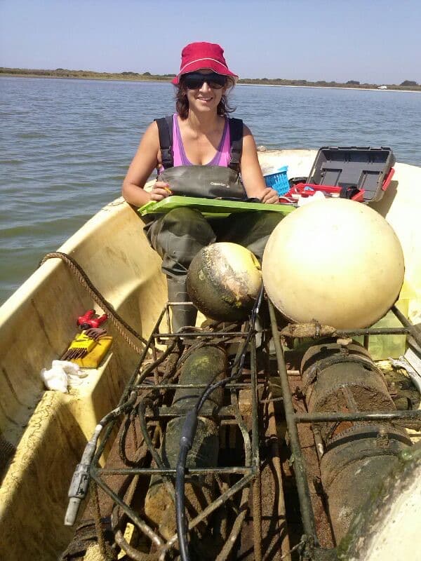 Recovering a moored instrument frame with sensors and buoys in a coastal wetland (SW Spain)